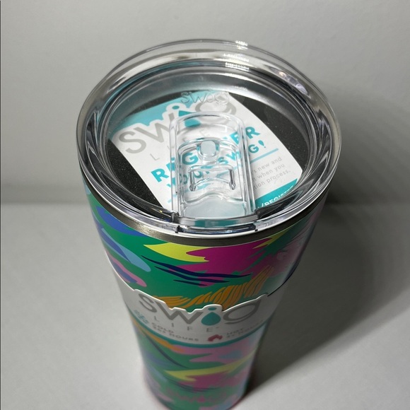 Swig Life Colorful Insulated Tumbler. New - Picture 2 of 7